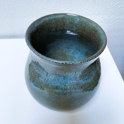 VASE, UNIKA (H: 15,5 cm)