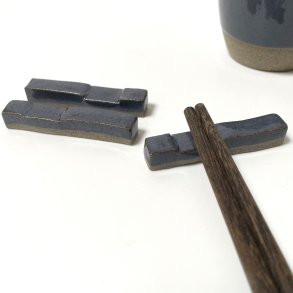 HOLDER TIL SPISEPINDE - M�RK GR�