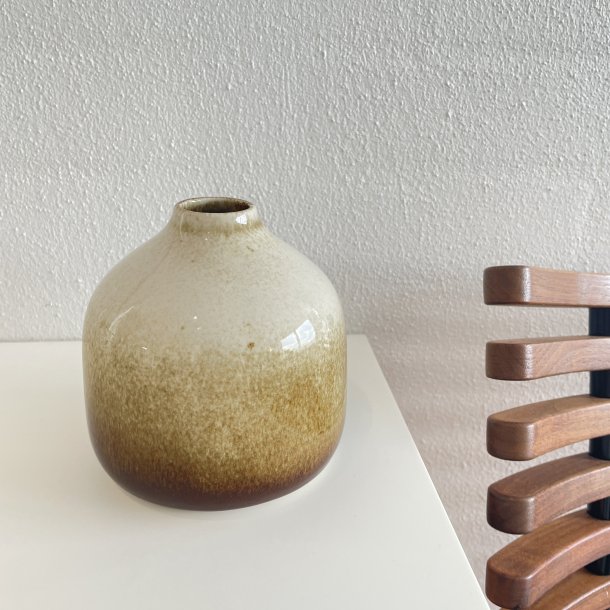 VASE (H: 11 cm)
