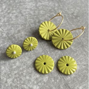 Perler til �reringe, olivengr�n (pris pr. s�t)