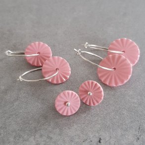 Perler til �reringe, lyser�d (pris pr. s�t)