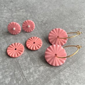 Perler til �reringe, laksefarvet (pris pr. s�t)