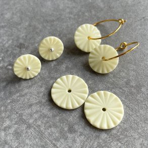 Perler til �reringe, sart gul (pris pr. s�t)