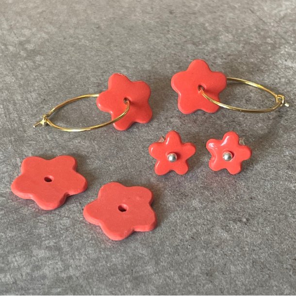 Perler til reringe, orangerd (pris pr. st)